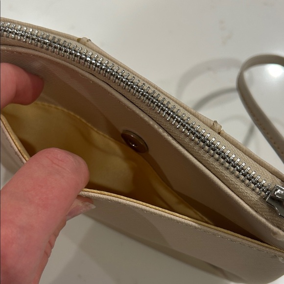 Dana Buchman Beige Wristlet Clutch - Picture 7 of 8